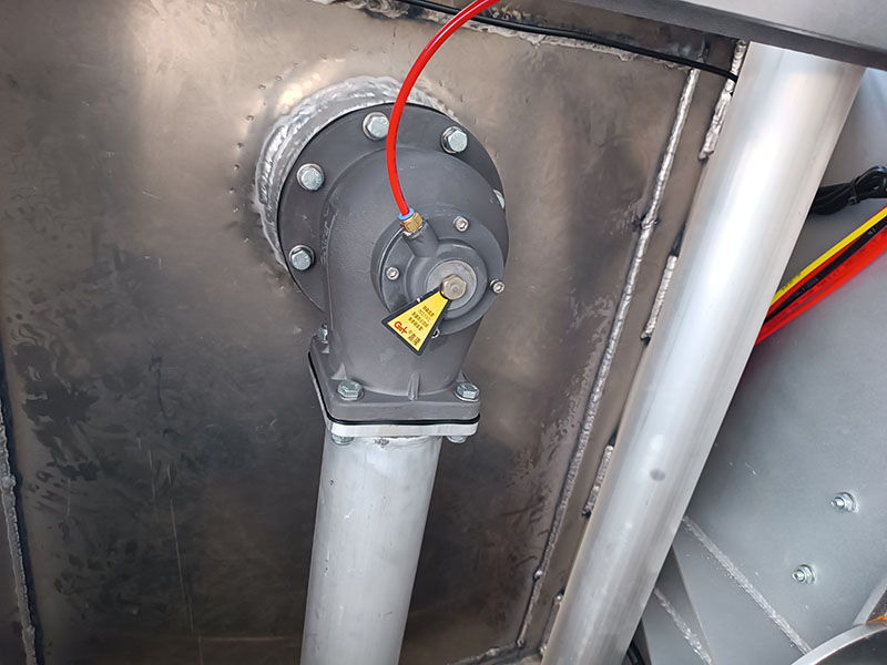 Bottom Valve of Tanker Tailer