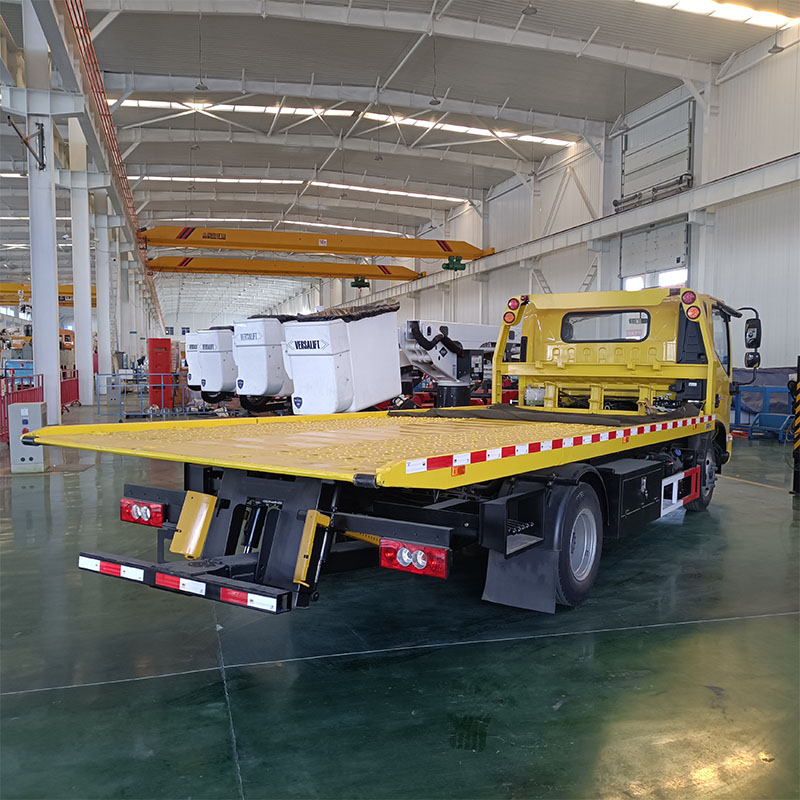 China Flatbed Tow Truck