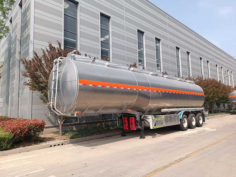 Fuel Tanker Trailer 