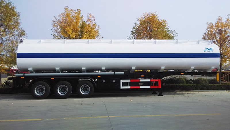 Three Axle Tanker Trailer Three Axle Tanker Trailer